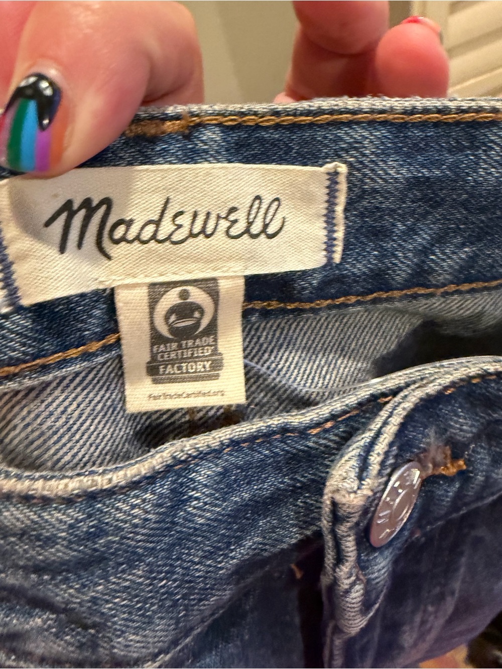 Madewell Women's Medium Blue Darted Barrel-Leg Jeans NWT - Picture 3 of 7